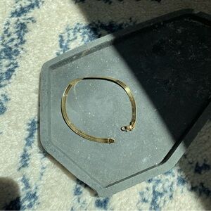 Vintage UNOAERRE 18k Herringbone Gold Bracelet